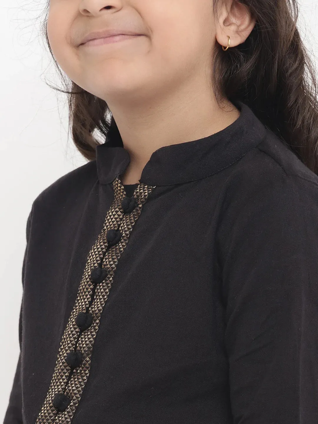 Girls Black Solid Kurta With Palazzos