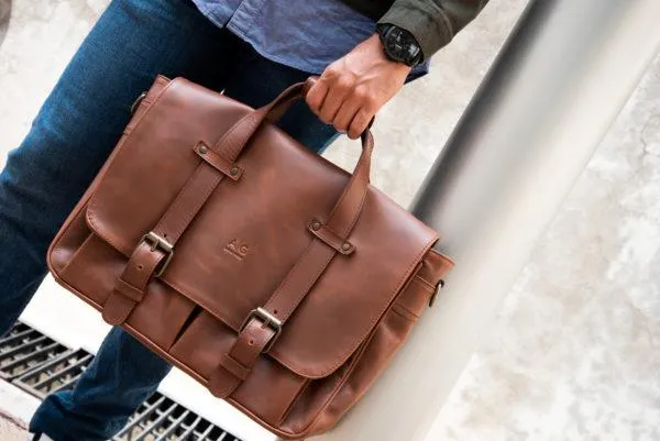 Montana Portfolio Briefcase in Rustic Brown Leather - FINAL SALE NO EXCHANGE
