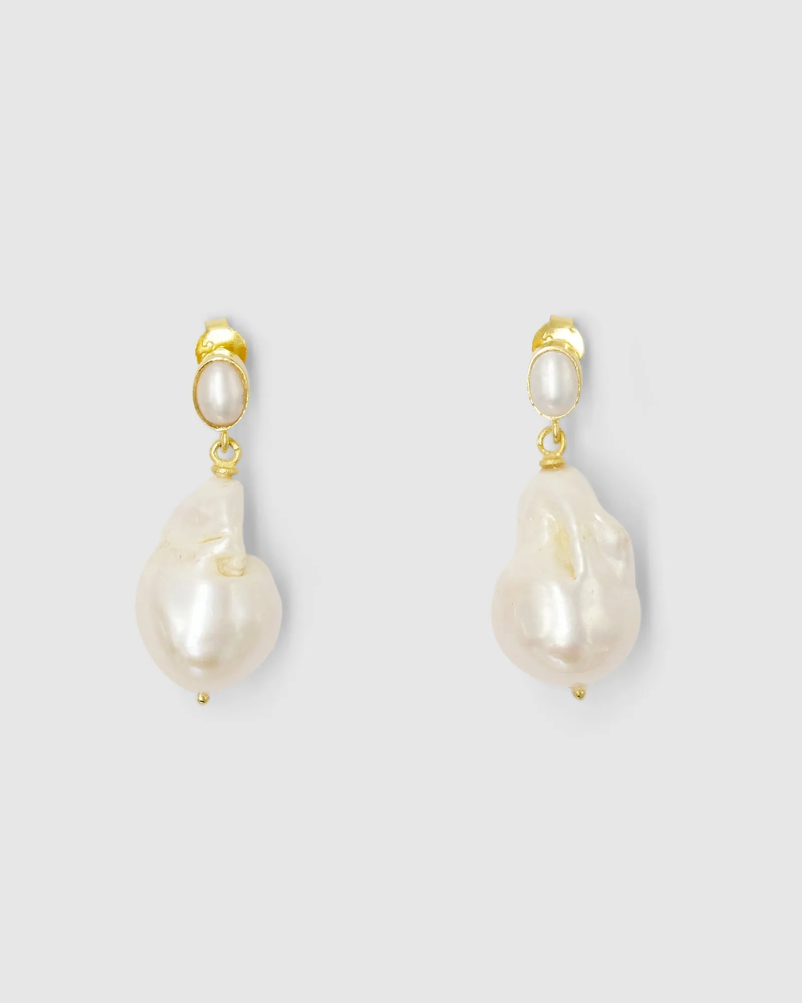 Nora Baroque Pearl Stud