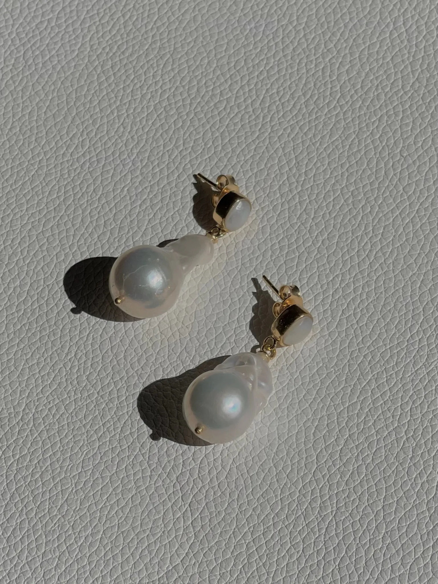 Nora Baroque Pearl Stud